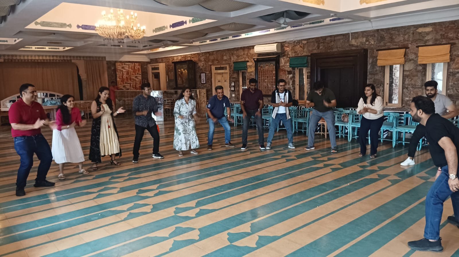 Speed Networking team building